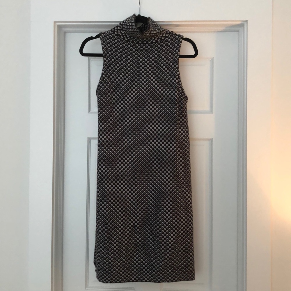 Sleeveless sweater dress
